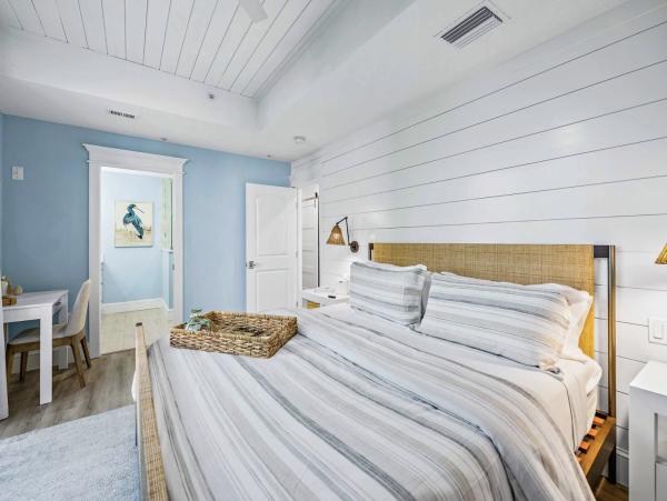 Walk Onto The Beach From This Anna Maria Island Condo